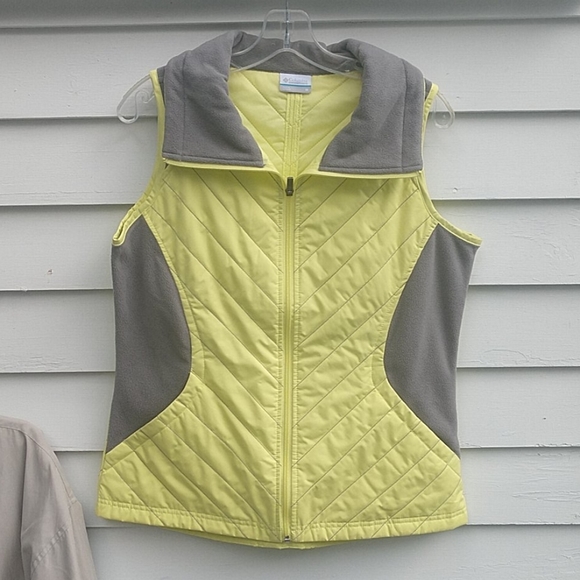Columbia Jackets & Blazers - Columbia Sportswear Unisex Lightweight Vest